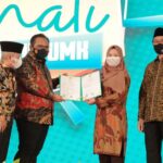 Menteri Agama Yaqut Cholil Qoumas meluncurkan Program Sertifikasi Halal Gratis atau Sehati bagi pelaku Usaha Mikro dan Kecil (UMK) di Aula KHM Rasjidi Gedung Kemenag RI di Jl Thamrin, Jakarta.