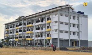 Rumah susun (rusun) untuk santri di lingkungan Kampus Terpadu Madrasah Mu'allimin Muhammadiyah yang berlokasi di Bandut Lor, Desa Argorejo, Kecamatan Sedayu, Kabupaten Bantul, Yogyakarta. (Kementerian PUPR.doc)