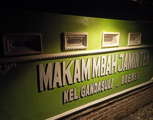 Wisata Ziarah ke Makam Mbah Jamirah-Jaminten Sesepuh Gandasuli Brebes