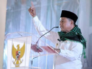 Resmikan Auditorium Pesantren Fajrussalam Bogor, Wagub Pesan Santri Harus Adaptif