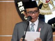 Mahfud MD Ungkap Sering Dapat Amplop Tebal dari Tjahjo Kumolo