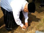 Mantan Waka BIN Dirikan Pesantren di Rengasdengklok, Kiai Asep Letakkan Batu Pertama