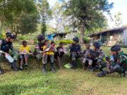 Isi Libur Anak Sekolah, Satgas Yonif Raider 142/KJ Galakkan Perpustakaan Keliling