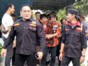Gabungan Ormas dan LSM Kabupaten Indramayu Grudug Kantor Perumda Tirta Darma Ayu