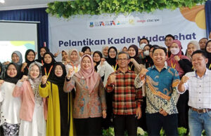 Resmi Dilantik, Kader Muda Sehat Siap Mengabdi Untuk Penanganan Stunting di Karyasari Garut