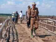 Selesaikan Permasalahan Saluran Irigasi, Petani Desa Tugu dan PT. Nindya Karya Lakukan Musyawarah