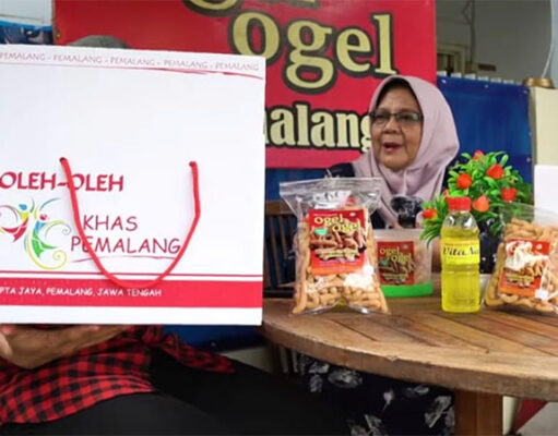 Nenek Terkaya di Kabupaten Pemalang, Usaha Camilan Omzetnya Miliaran