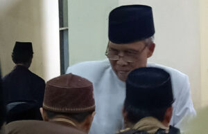 Bersembunyi di Tempat yang Terang