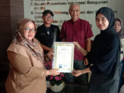 Ijazah Tertahan di Sekolah, PSI Bantu Warga Kurang Mampu