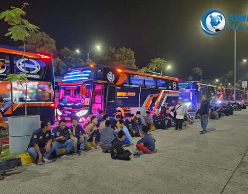 Ribuan Santri Brebes Berangkat ke Pondok Pesantren Lirboyo Kediri