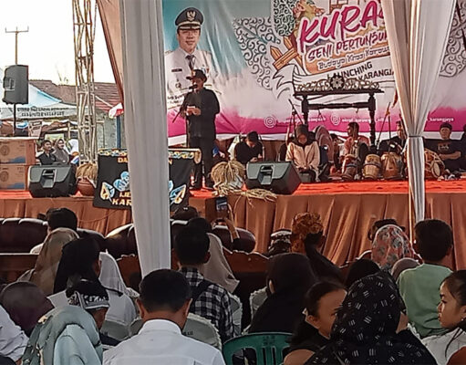 Disparbud Karawang Menggelar Pertunjukan Seni Budaya Tradisional