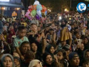 Antusias Warga Melihat Keseruan Helaran Budaya Karawang