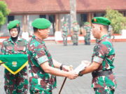 Pangdam III/Slw Beri Penghargaan Prajurit yang Berprestasi