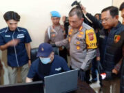 Polrestabes Bandung Gerebek Rumah Praktek Promosi Judi Online di Komplek Muara Regency