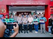 Kapolda Jabar Buka Bazar Pangan Murah di Karawang, Warga Antusias