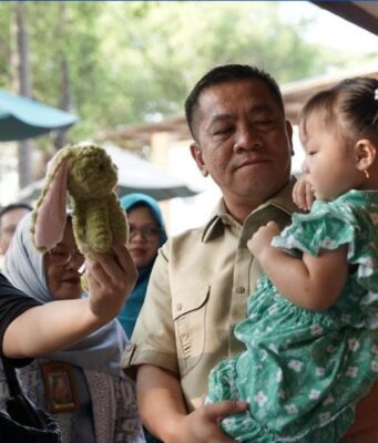 Pemkab Karawang Serentak Berikan Vitamin dan Kalsium untuk Balita di 30 Kecamatan, Tekan Angka Stunting